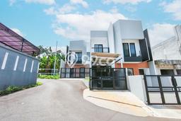 Rumah Minimalis 5 Kamar LT 141m2 di Cibubur Rumah Minimalis 5 Kamar LT 141m2 di Cibubur