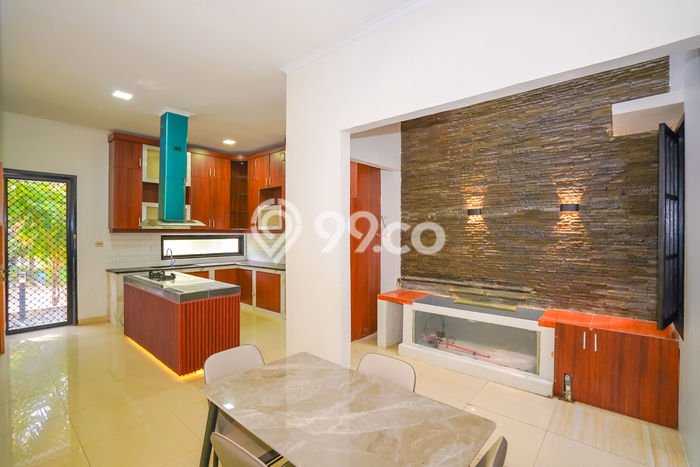 For Sale! Premium House LT 197m2 Desain Modern di Kota Wisata For Sale! Premium House LT 197m2 Desain Modern di Kota Wisata