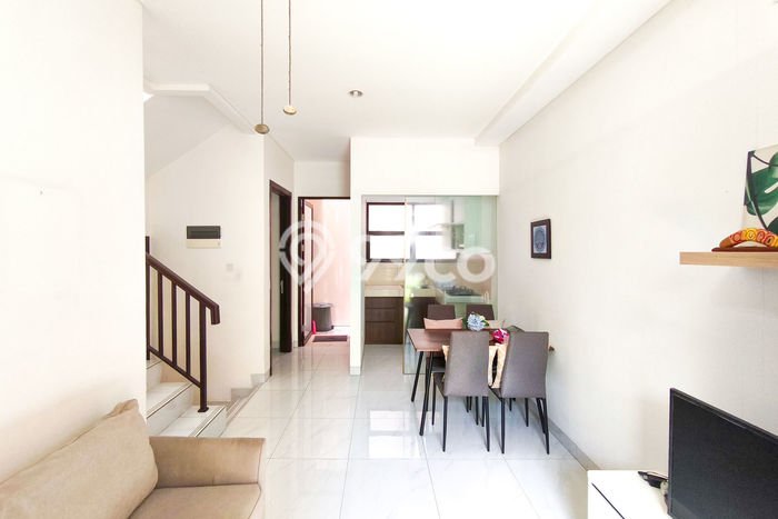 Dijual Rumah 3 Kamar Lokasi Strategis Nyaman dan Strategis di Karawaci Dijual Rumah 3 Kamar Lokasi Strategis Nyaman dan Strategis di Karawaci