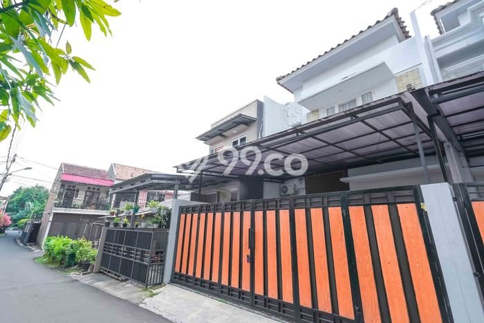 Dijual Rumah 3 Kamar Lokasi Ideal Bagus dan Strategis di Beji Dijual Rumah 3 Kamar Lokasi Ideal Bagus dan Strategis di Beji