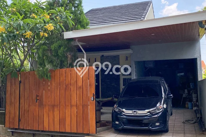 Dijual Rumah Eksklusif 2 KT di Bukit Sari, Semarang Dijual Rumah Eksklusif 2 KT di Bukit Sari, Semarang