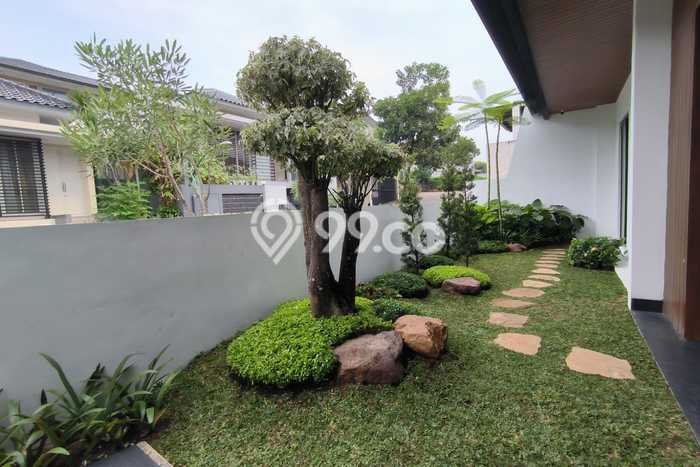 Rumah Elit LB 300m2 Siap Pakai Desain Elegan di Candi Golf, Semarang Rumah Elit LB 300m2 Siap Pakai Desain Elegan di Candi Golf, Semarang