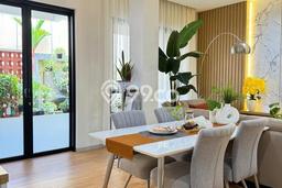 For Sale! Luxury House LT 144m2 Desain Modern di Graha Padma For Sale! Luxury House LT 144m2 Desain Modern di Graha Padma