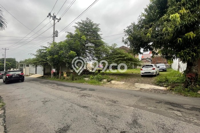 Lahan Dijual Lokasi Strategis di Semarang dengan Luas 600m2 Lahan Dijual Lokasi Strategis di Semarang dengan Luas 600m2