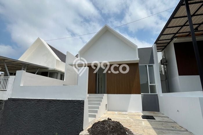 Jual Rumah Strategis Bagus Punya 2 KT di Ngaliyan Semarang SHM Jual Rumah Strategis Bagus Punya 2 KT di Ngaliyan Semarang SHM