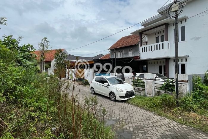 Lahan Dijual Lokasi Semarang Barat, Semarang dengan Luas Tanah 302m2 dan Status SHM Lahan Dijual Lokasi Semarang Barat, Semarang dengan Luas Tanah 302m2 dan Status SHM