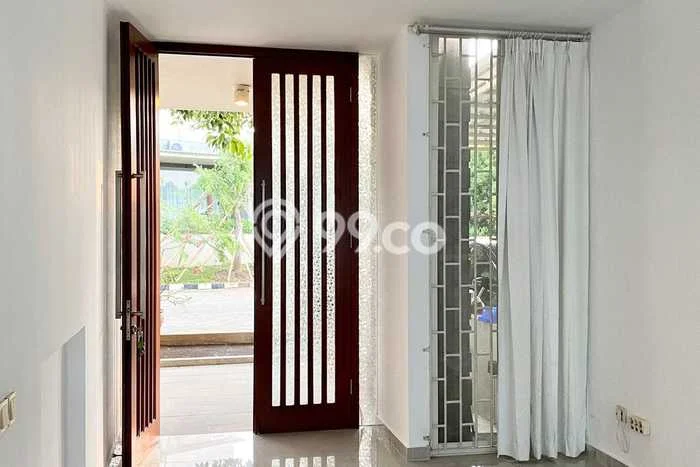 Hunian Elit LB 254m2 Siap Pakai Desain Elegan di Bukit Sari, Semarang Hunian Elit LB 254m2 Siap Pakai Desain Elegan di Bukit Sari, Semarang