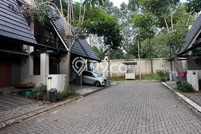 Rumah Modern 2 KT di BSD Green Wich Tangerang Full Furnished Rumah Modern 2 KT di BSD Green Wich Tangerang Full Furnished