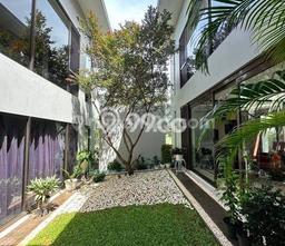 Jual Rumah Luas Megah Dengan View Cantik di Permata Buana, Jakarta Barat Jual Rumah Luas Megah Dengan View Cantik di Permata Buana, Jakarta Barat