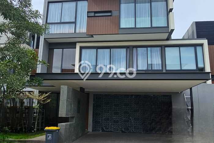 Rumah Elit LB 495m2 Siap Huni Desain Elegan di BSD City, Tangerang Rumah Elit LB 495m2 Siap Huni Desain Elegan di BSD City, Tangerang