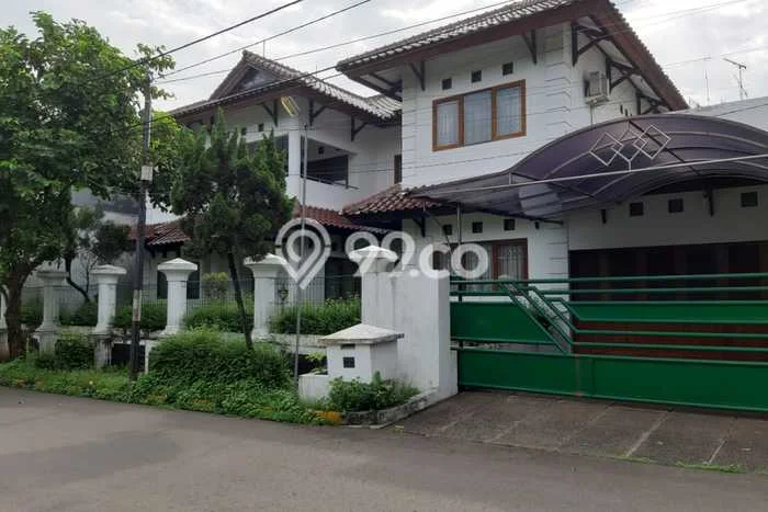 For Sale Rumah Elit Exclusive di Ciracas, Jakarta Timur For Sale Rumah Elit Exclusive di Ciracas, Jakarta Timur