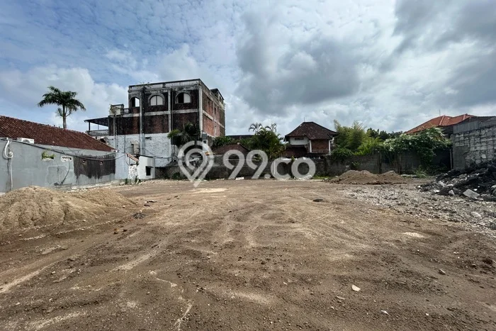 Tanah Kavling Disewakan di Seminyak dengan Luas 1140m2 Tanah Kavling Disewakan di Seminyak dengan Luas 1140m2