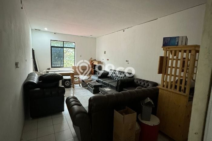 Ruko Kawasan Komersial di Kalimalang, Luas 192m², Jalan Utama Ruko Kawasan Komersial di Kalimalang, Luas 192m², Jalan Utama