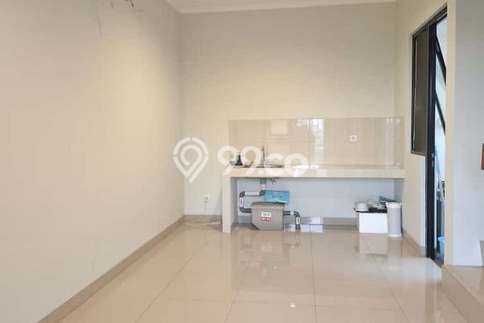 Rumah area Summarecon Crown Gading, Akses ke Stasiun, 2 KM, LT 88m2m² Bangunan 80m2m² Rumah area Summarecon Crown Gading, Akses ke Stasiun, 2 KM, LT 88m2m² Bangunan 80m2m²