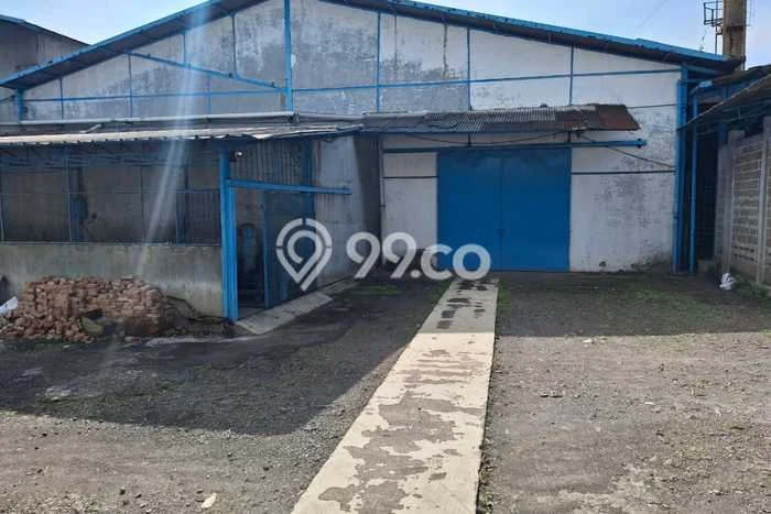 Gudang Disewa di Bandung dengan LB 1000m2 Area Komersial Ramai Gudang Disewa di Bandung dengan LB 1000m2 Area Komersial Ramai