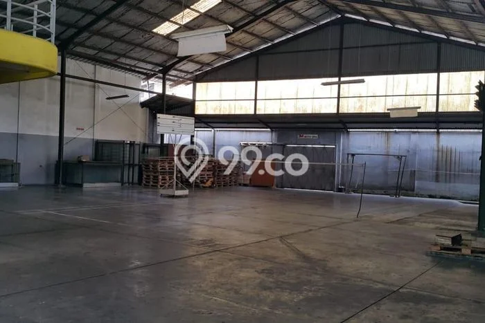 Unit Gudang Dijual di Bandung LT 915m2 & LB 1400m2 Unit Gudang Dijual di Bandung LT 915m2 & LB 1400m2