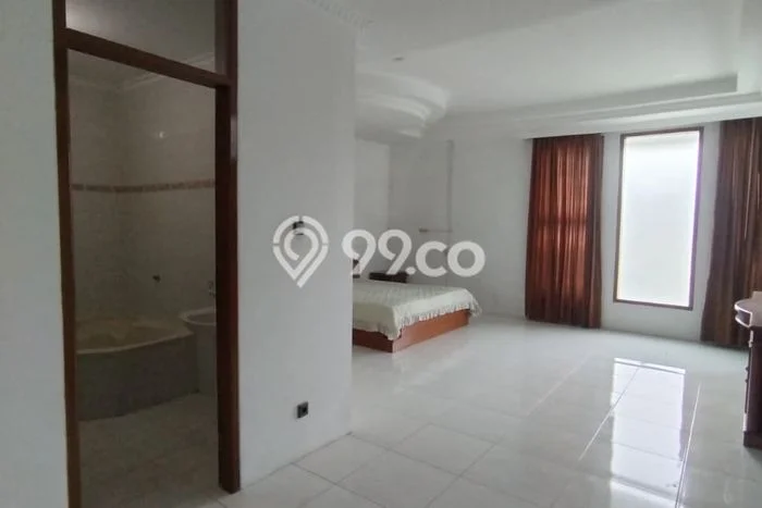 Disewakan Rumah Murah di Hegarmanah Bandung dengan 3 Kamar Tidur Disewakan Rumah Murah di Hegarmanah Bandung dengan 3 Kamar Tidur