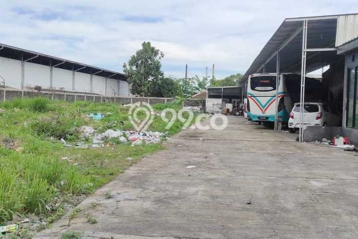 Tanah For Rent Kawasan Soekarno Hatta, Luas 1608m², Cocok untuk Bisnis Tanah For Rent Kawasan Soekarno Hatta, Luas 1608m², Cocok untuk Bisnis