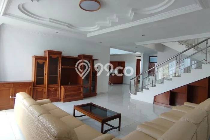 Disewakan Rumah Murah di Hegarmanah Bandung dengan 3 Kamar Tidur Disewakan Rumah Murah di Hegarmanah Bandung dengan 3 Kamar Tidur