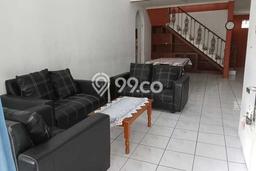RARE UNIT! Rumah di Tubagus Ismail, 8 KT, Pemandangan Indah, Luas 200m² Bangunan 200m² RARE UNIT! Rumah di Tubagus Ismail, 8 KT, Pemandangan Indah, Luas 200m² Bangunan 200m²