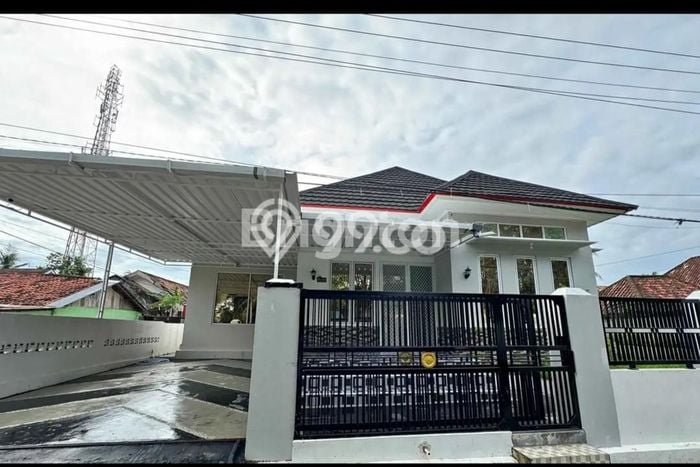 Jual Rumah Strategis Bagus Punya 3 KT di Kalidoni Palembang SHM Jual Rumah Strategis Bagus Punya 3 KT di Kalidoni Palembang SHM
