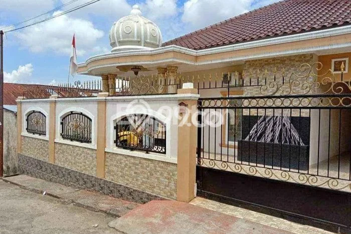 Hunian Eksklusif Siap Huni LT 276m2 di Kalidoni, Palembang Hunian Eksklusif Siap Huni LT 276m2 di Kalidoni, Palembang
