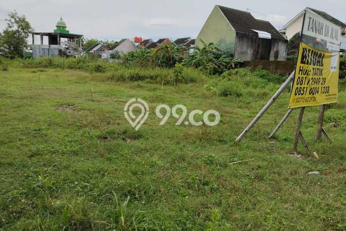 Lahan Dijual Lokasi Gondangrejo, Karanganyar dengan Luas Tanah 2540m2 dan Status - Lahan Dijual Lokasi Gondangrejo, Karanganyar dengan Luas Tanah 2540m2 dan Status -
