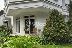 Rumah Luxury Modern Siap Huni di Cibubur Jakarta Timur Rumah Luxury Modern Siap Huni di Cibubur Jakarta Timur