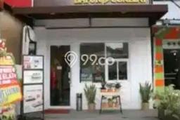 Area Ramai! Komersial Dijual di Kebayoran Baru untuk Bisnis Luas Bangunan 70m2 Area Ramai! Komersial Dijual di Kebayoran Baru untuk Bisnis Luas Bangunan 70m2
