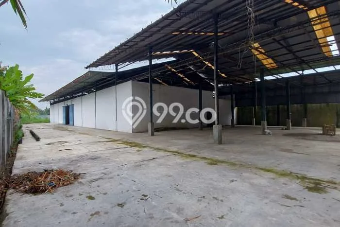 Unit Gudang Dijual di Deli Tua Deli Serdang Luas Tanah 3217m2, Luas Bangunan 720m2 Unit Gudang Dijual di Deli Tua Deli Serdang Luas Tanah 3217m2, Luas Bangunan 720m2