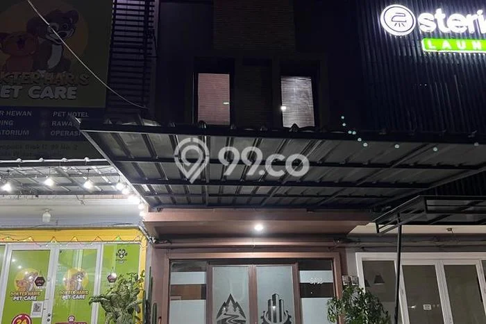 Ruko Bagus Dijual LB 80m2 Lokasi Strategis Jakarta Timur Area Cocok untuk Berbisnis Ruko Bagus Dijual LB 80m2 Lokasi Strategis Jakarta Timur Area Cocok untuk Berbisnis