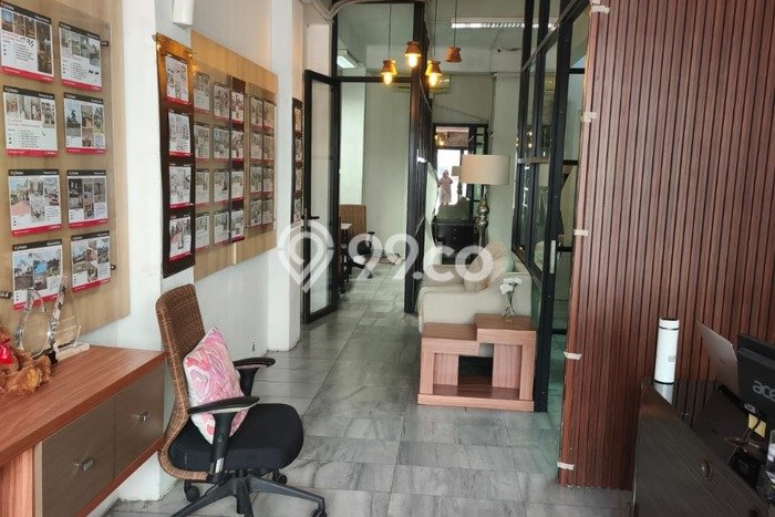 Ruko Bagus Dijual LB 156m2 Lokasi Strategis Jakarta Selatan Area Cocok untuk Berbisnis Ruko Bagus Dijual LB 156m2 Lokasi Strategis Jakarta Selatan Area Cocok untuk Berbisnis