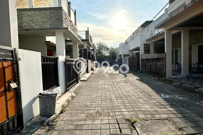 Disewakan! Rumah 3 Kamar Tidur &
2 Kamar Mandi di Jimbaran, Badung Disewakan! Rumah 3 Kamar Tidur &
2 Kamar Mandi di Jimbaran, Badung