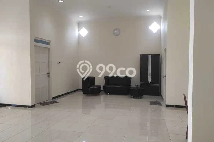 Disewakan Rumah Murah di Kedungmundu Semarang dengan 3 Kamar Tidur Disewakan Rumah Murah di Kedungmundu Semarang dengan 3 Kamar Tidur