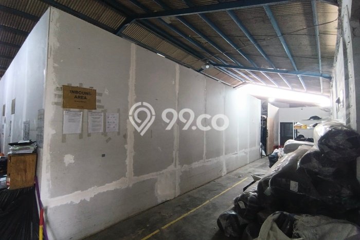 Disewakan Gudang komersial di Regol luas bangunan 425m2 Disewakan Gudang komersial di Regol luas bangunan 425m2