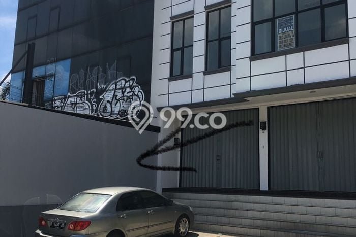 Unit Ruko Dijual di Jakarta Timur LT 328m2 & LB 570m2 Unit Ruko Dijual di Jakarta Timur LT 328m2 & LB 570m2