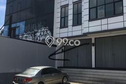 Ruko Dijual di Prime Area Jakarta Timur Luas 570m2 Ruko Dijual di Prime Area Jakarta Timur Luas 570m2