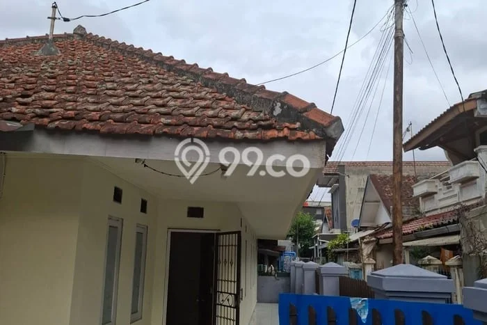 Disewakan! Rumah 3 Kamar Tidur &
2 Kamar Mandi di Pungkur, Bandung Disewakan! Rumah 3 Kamar Tidur &
2 Kamar Mandi di Pungkur, Bandung