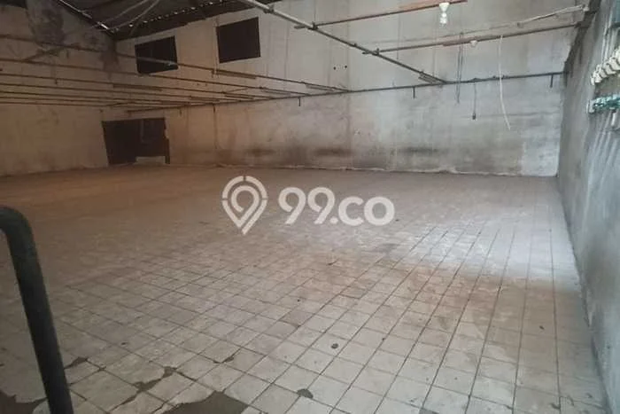 Gudang Disewa di Bandung dengan LB 560m2 Area Komersial Ramai Gudang Disewa di Bandung dengan LB 560m2 Area Komersial Ramai