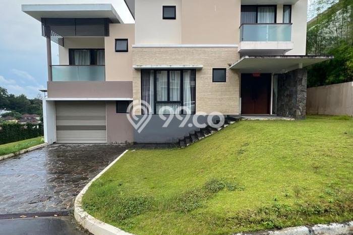 Dijual Rumah Mewah Elegan Dengan View Cantik di Nagoya, Batam Dijual Rumah Mewah Elegan Dengan View Cantik di Nagoya, Batam