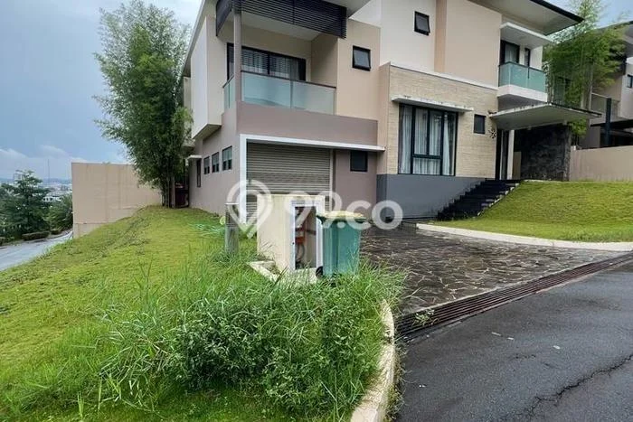 Dijual Rumah Mewah Elegan Dengan View Cantik di Nagoya, Batam Dijual Rumah Mewah Elegan Dengan View Cantik di Nagoya, Batam