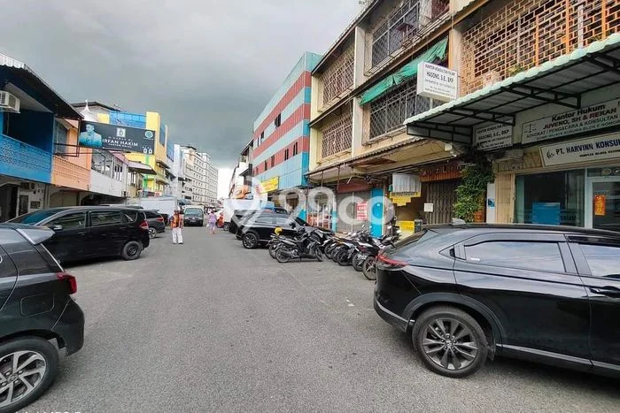 Ruko Bagus Dijual LB 260m2 Lokasi Strategis Batam Area Cocok untuk Bisnis Ruko Bagus Dijual LB 260m2 Lokasi Strategis Batam Area Cocok untuk Bisnis