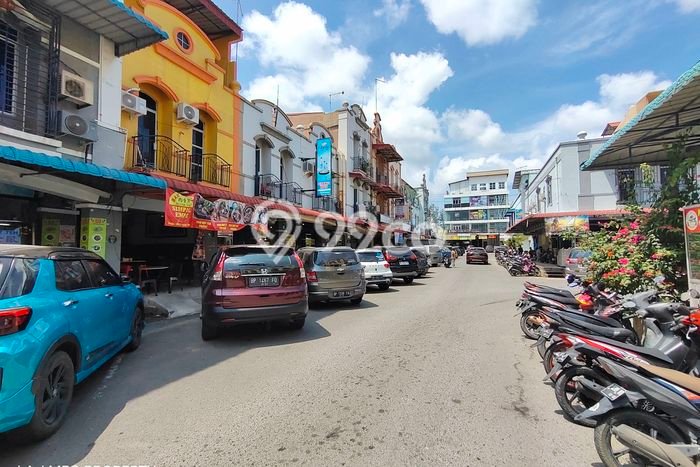 Ruko Bagus Dijual LB 250m2 Lokasi Strategis Batam Area Cocok untuk Bisnis Ruko Bagus Dijual LB 250m2 Lokasi Strategis Batam Area Cocok untuk Bisnis