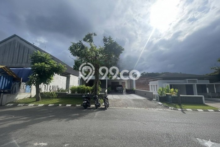 Rumah Elit Modern Tanpa Renovasi di Tiban Batam Rumah Elit Modern Tanpa Renovasi di Tiban Batam