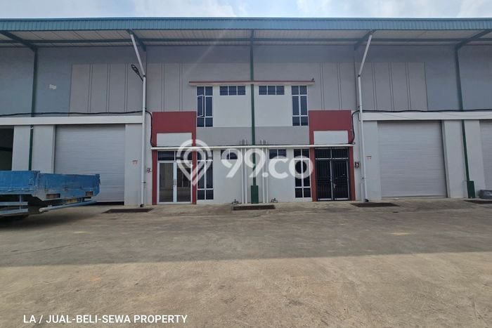 AREA KOMERSIAL! Gudang For Rent di Bengkong, Luas 250m², Area Utama, Siap Operasional AREA KOMERSIAL! Gudang For Rent di Bengkong, Luas 250m², Area Utama, Siap Operasional