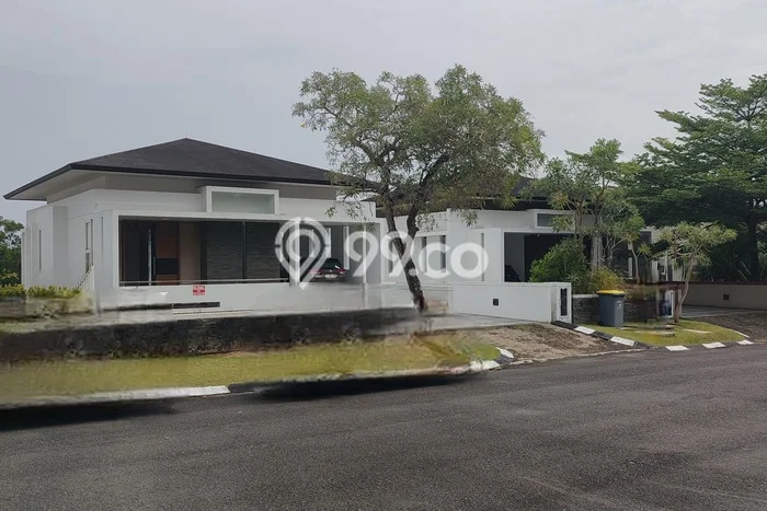 For Sale! Premium House LT 606m2 Desain Elegan di Tiban For Sale! Premium House LT 606m2 Desain Elegan di Tiban