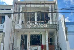 Rumah Mewah LB 380m2 Siap Huni Desain Elegan di Manyar, Surabaya Rumah Mewah LB 380m2 Siap Huni Desain Elegan di Manyar, Surabaya