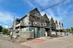 HARGA SPESIAL! Rumah Modern area Manyar, Surabaya, Luas 107m² Bangunan 155m² BISA KPR! HARGA SPESIAL! Rumah Modern area Manyar, Surabaya, Luas 107m² Bangunan 155m² BISA KPR!