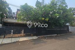 Dijual Rumah Luas Elegan Dengan View Cantik di Simprug, Jakarta Selatan Dijual Rumah Luas Elegan Dengan View Cantik di Simprug, Jakarta Selatan