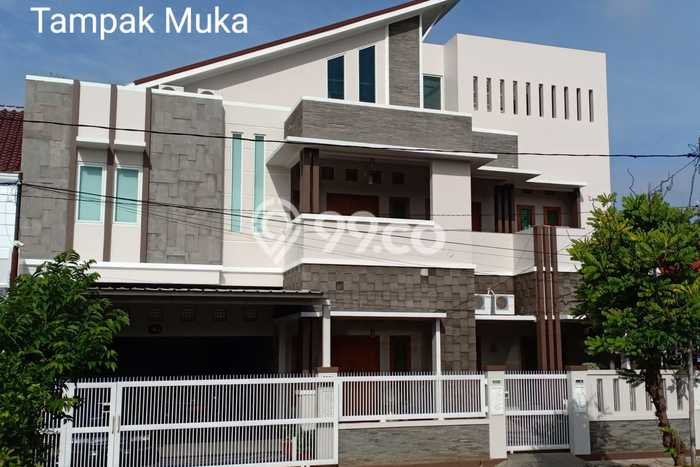 For Sale! Premium House LT 435m2 Desain Modern di Cirebon Kota For Sale! Premium House LT 435m2 Desain Modern di Cirebon Kota